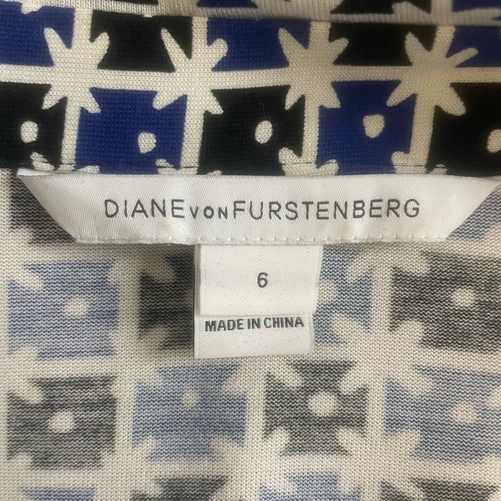 Diane Von Furstenberg Wrap Dress size 6